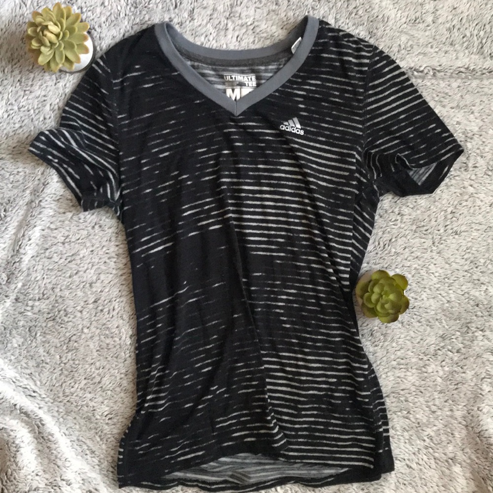 Adidas ultimate printed tee SIZE M